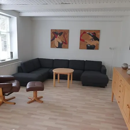 Stort Hus Midt I Sonderjylland * Agerskov