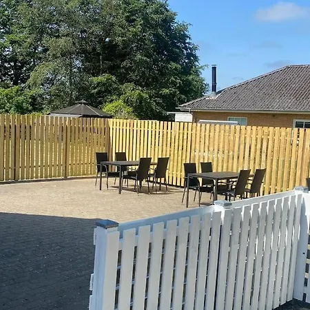 Stort Hus Midt I Sonderjylland *